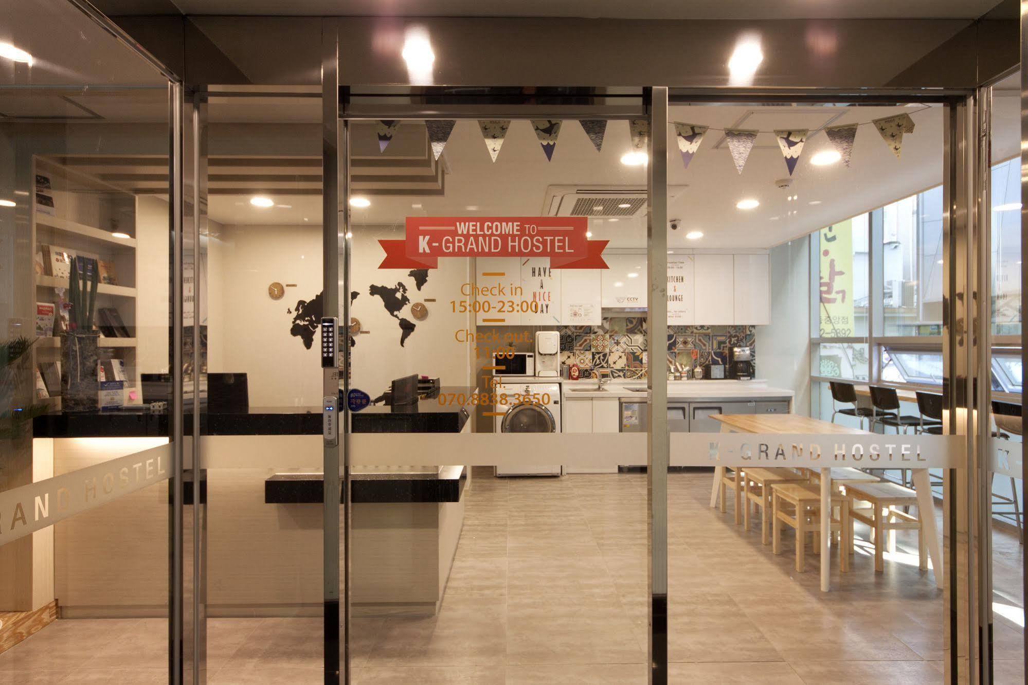 Oyo Hostel Myeongdong 1 Seoul Exteriör bild