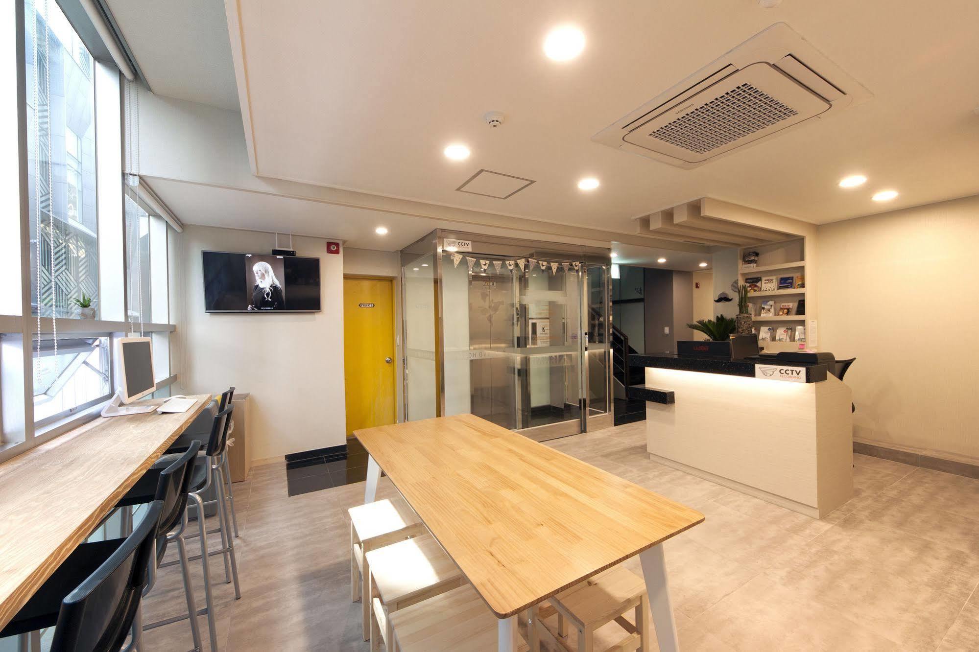 Oyo Hostel Myeongdong 1 Seoul Exteriör bild